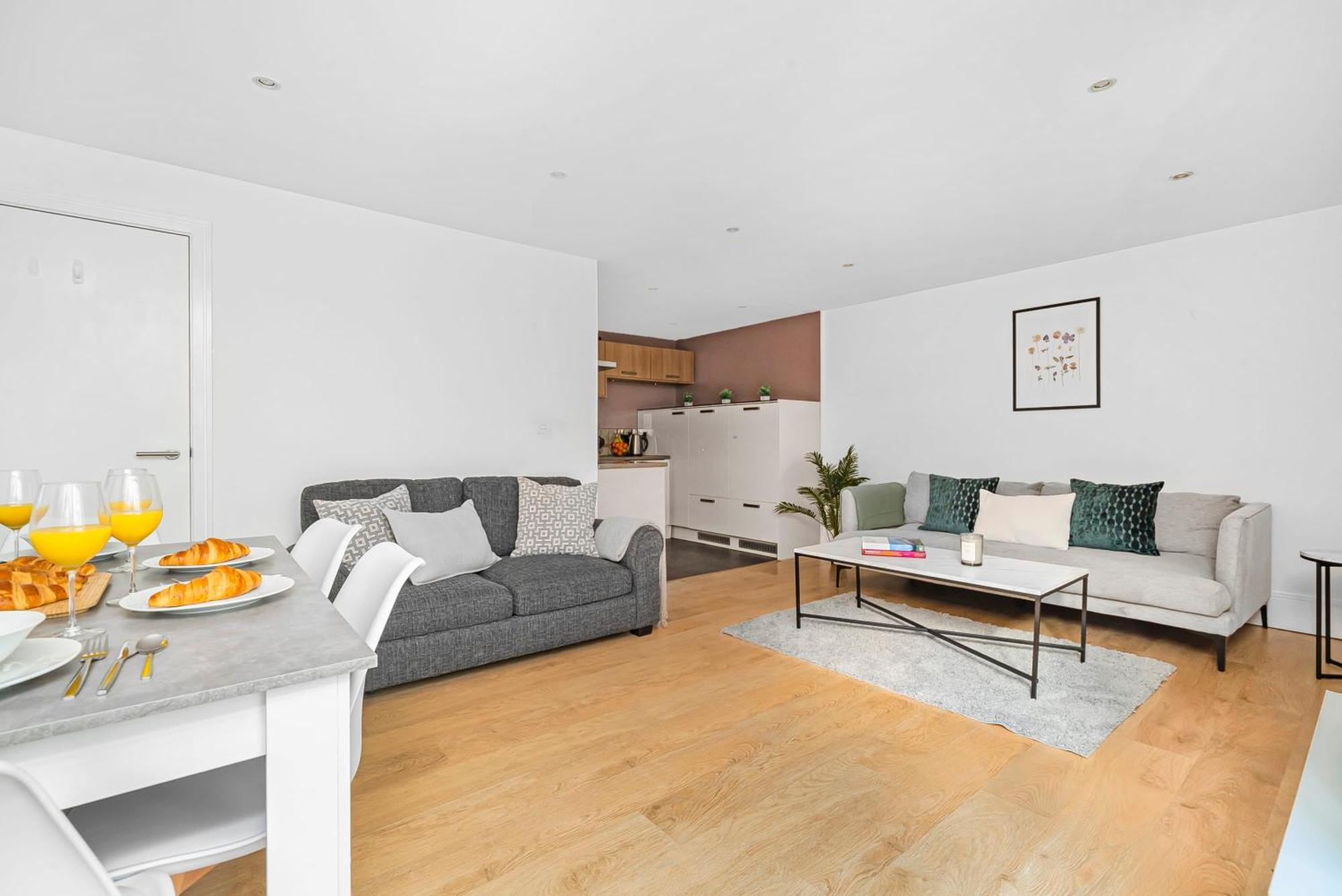 King'S Cross - 2Br With Terrace - Cityapartmentstay 伦敦 外观 照片